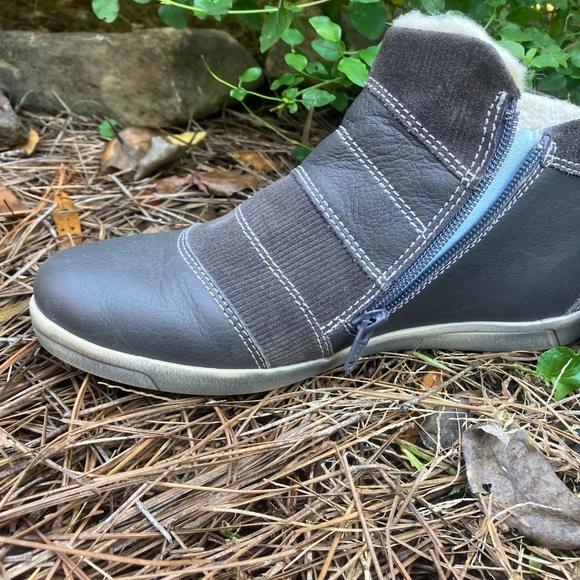 Cloud fur lined booties 8 women’s size 39 - Picture 5 of 6